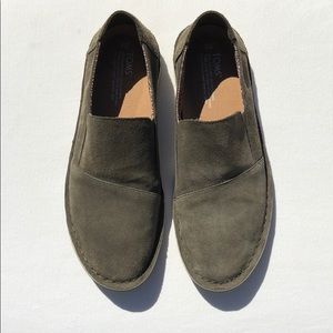 Toms Very Rare Mens Nubuck Loafer